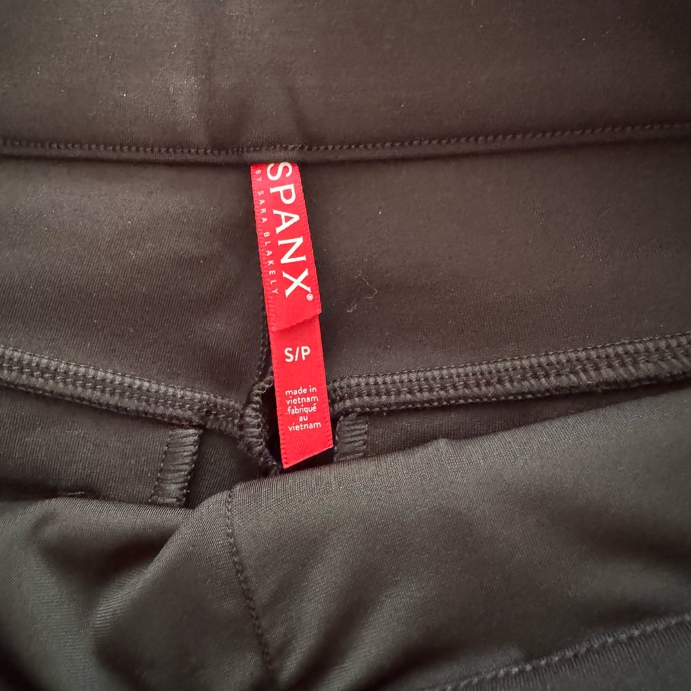 NWT SPANX Supersmoot PerfectFit Ponte Flare Pant Black Size Small - Picture 7 of 7